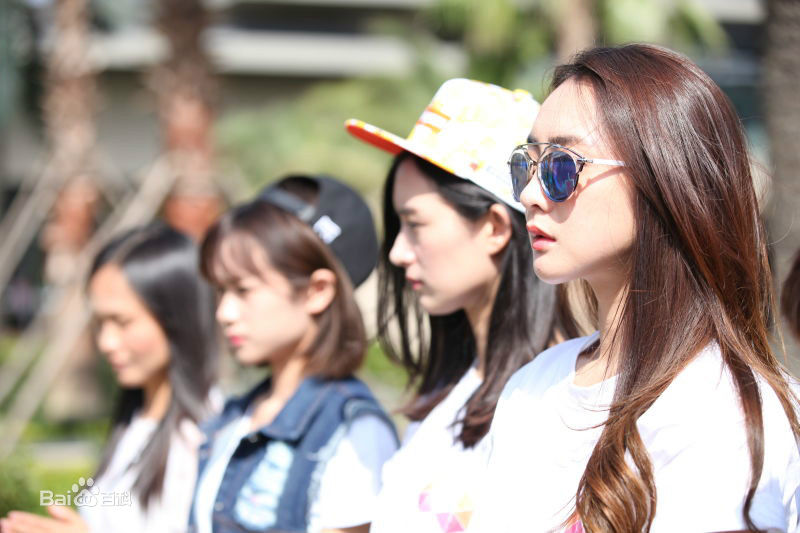 高清钱迪迪性感图片