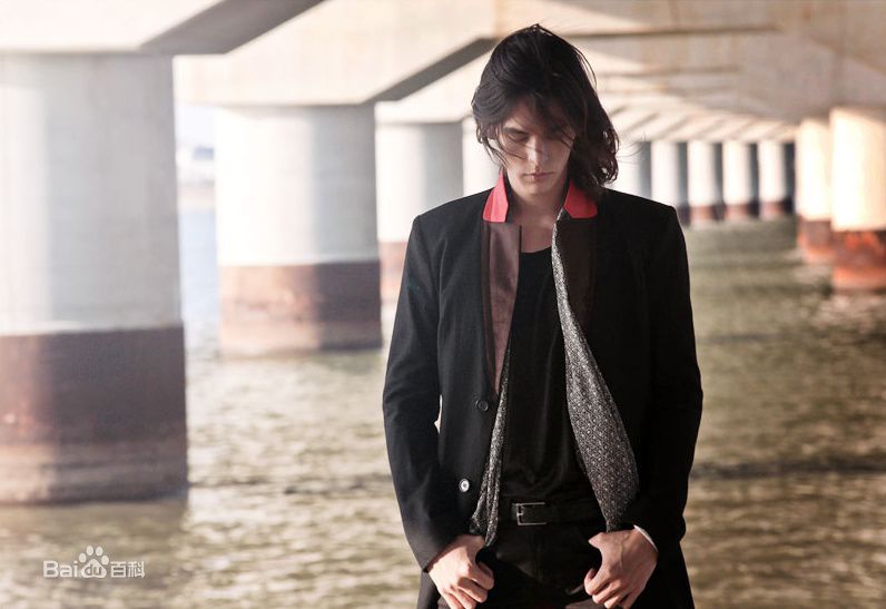 李贤宰(LEE HYUNJAE)2011 Red Homme 模特时期图册