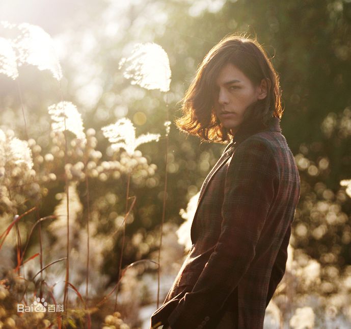 李贤宰(LEE HYUNJAE)2011 Red Homme 模特时期图册