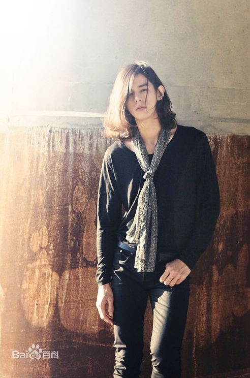 李贤宰(LEE HYUNJAE)2011 Red Homme 模特时期图册