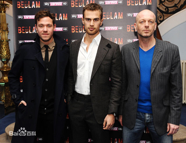 最新提奥·詹姆斯(Theo James)精彩图册