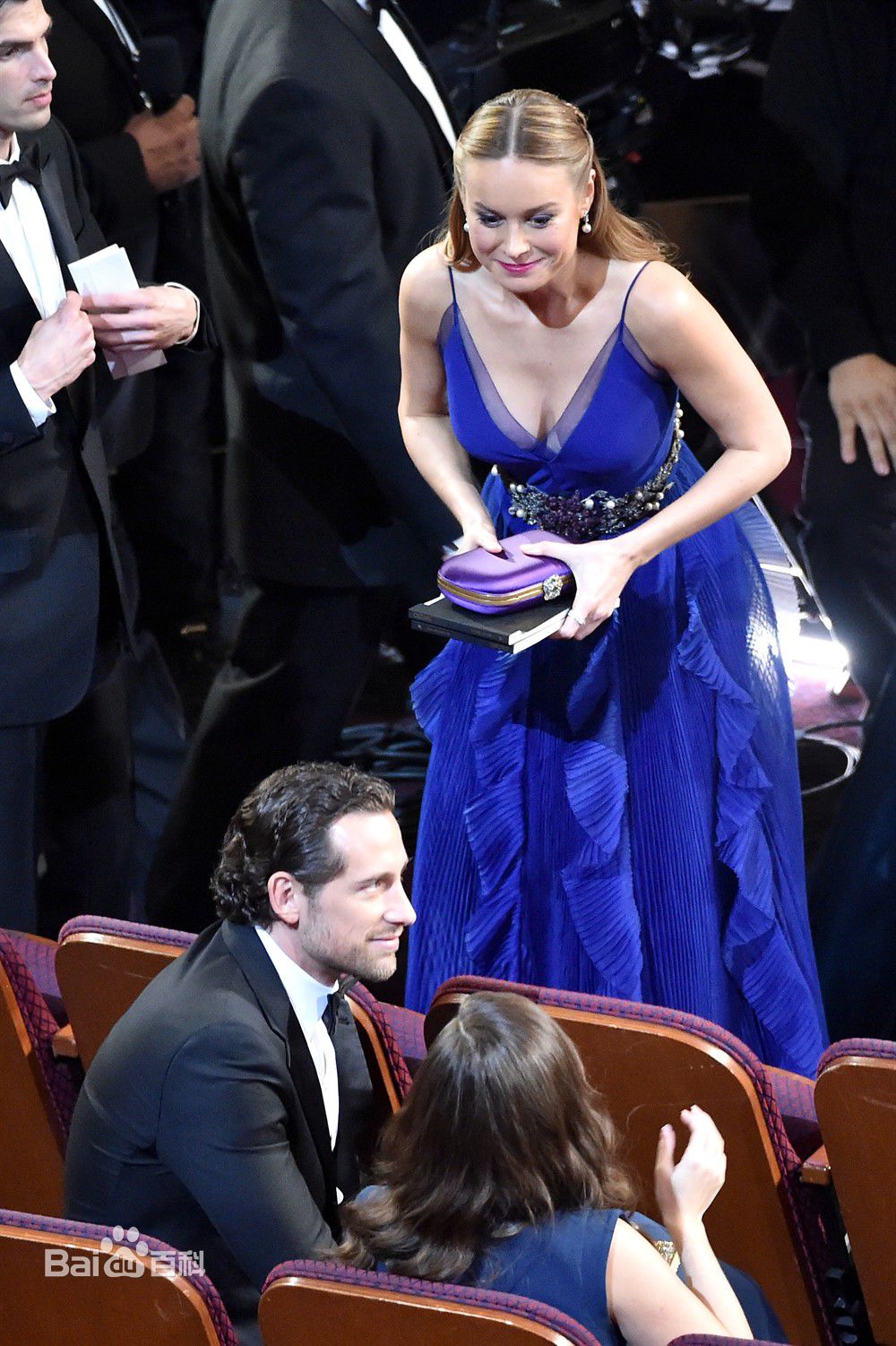 布丽·拉尔森(Brie Larson)颁奖前后照片