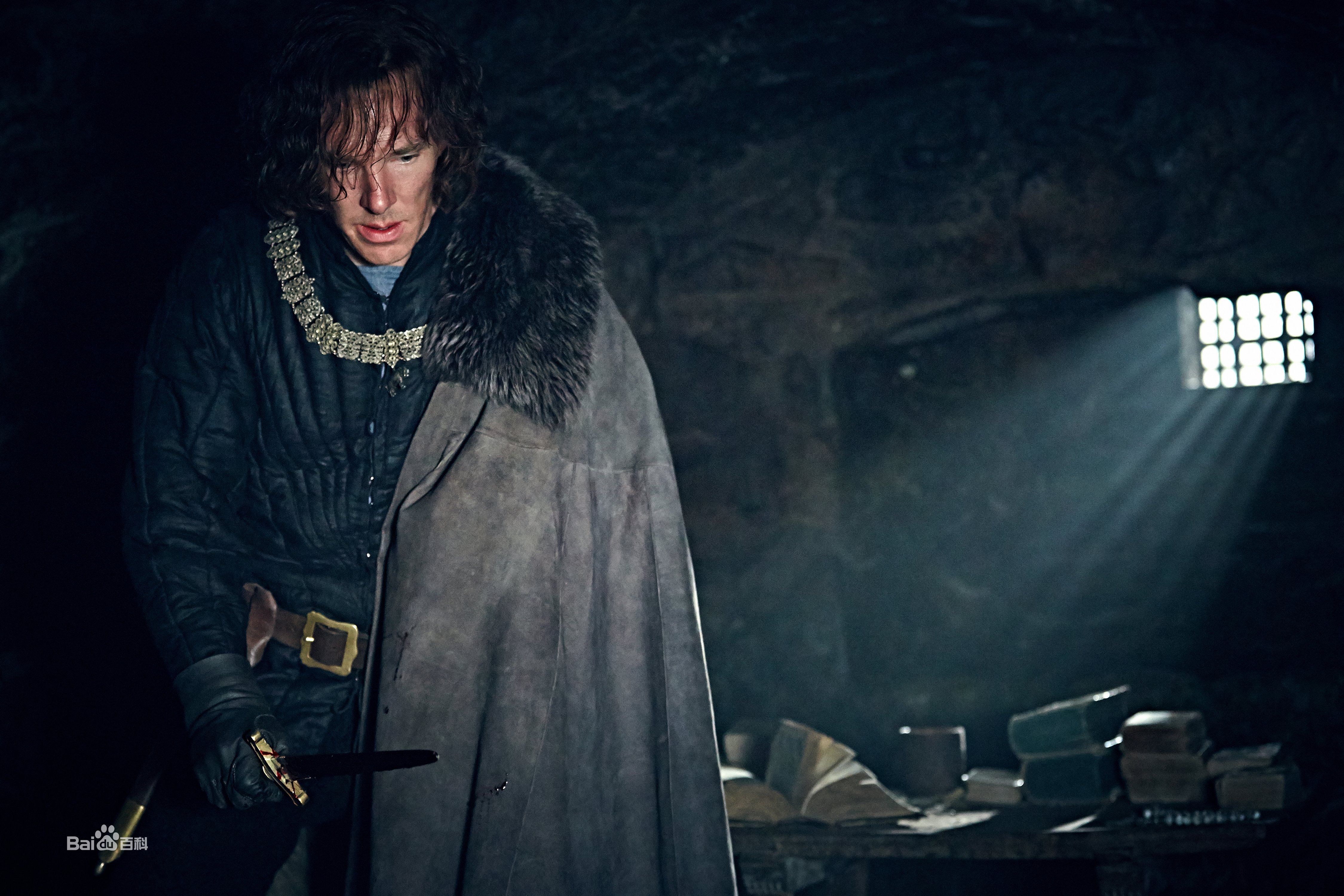 精选本尼迪克特·蒂莫西·卡尔顿·康伯巴奇(Benedict Timothy Carlton Cumberbatch)在《空王冠》亨利六世(下)中的图册