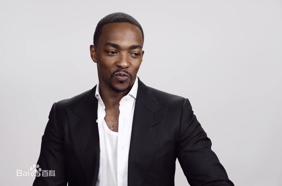 高清安东尼·麦凯(Anthony Mackie)图片