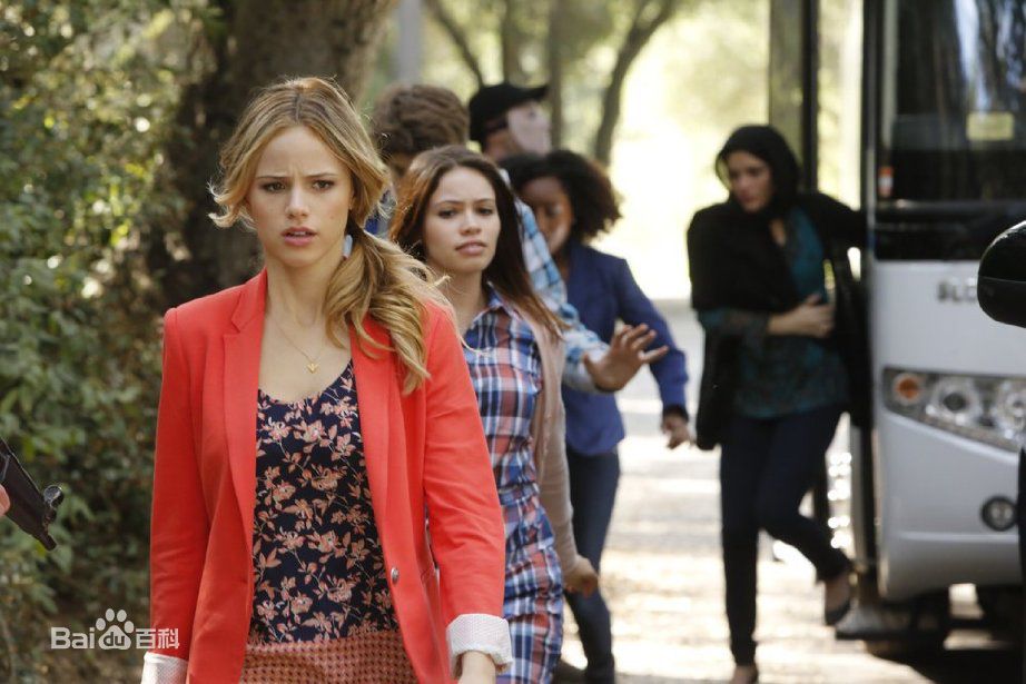 豪斯顿·塞奇(Halston Sage)照片性感图片图集