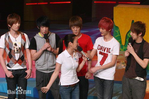 柳翰雅(Aya)阿雅出席活动图片图集