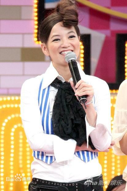 柳翰雅(Aya)阿雅出席活动图片图集