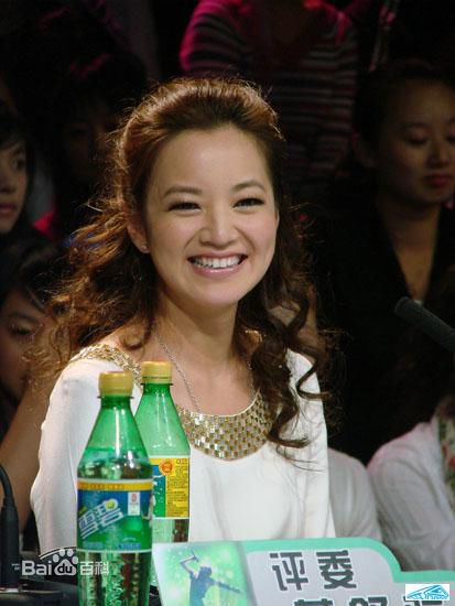 柳翰雅(Aya)阿雅出席活动图片图集