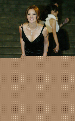 柳翰雅(Aya)阿雅出席活动图片图集