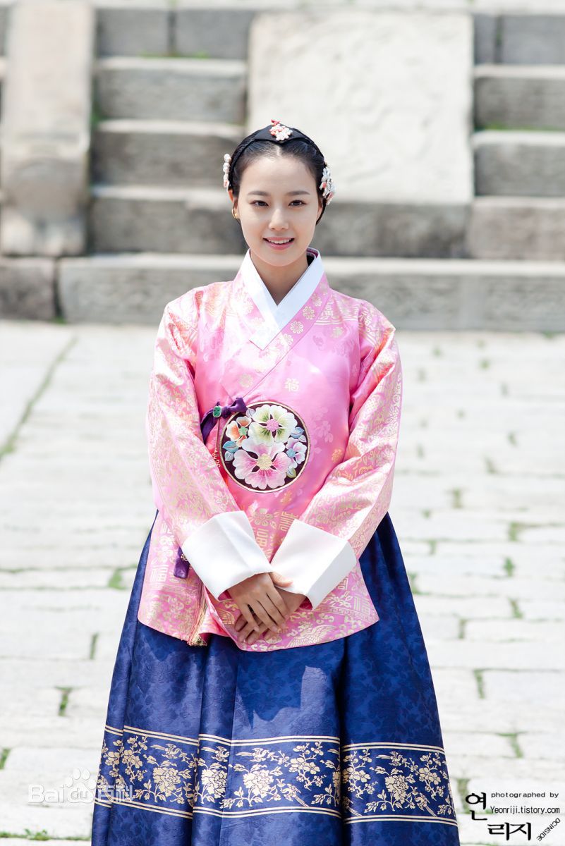 文彩元(Moon Chae Won)影视形象生活照