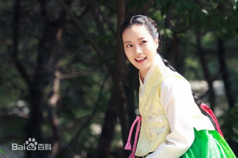 文彩元(Moon Chae Won)影视形象生活照