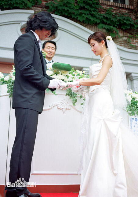 最新柳秀荣(Ryu Su Young、リュ スヨン)壁纸