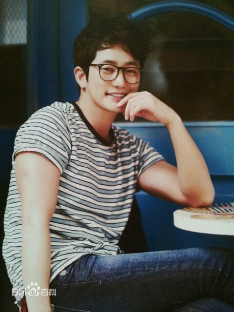 朴施厚(,Park Si Hoo)图册三素颜照相册