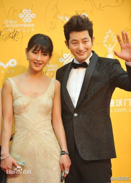 高清朴施厚(,Park Si Hoo)在《香气》宣传图册中的图集