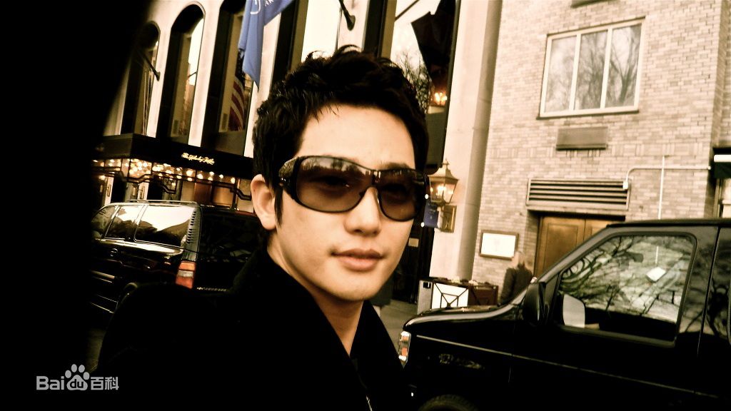 朴施厚(,Park Si Hoo)最优质杂志