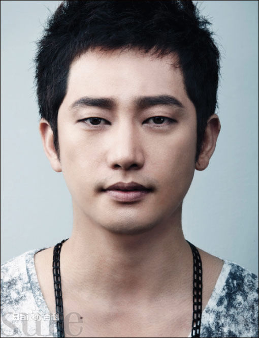 朴施厚(,Park Si Hoo)最优质杂志