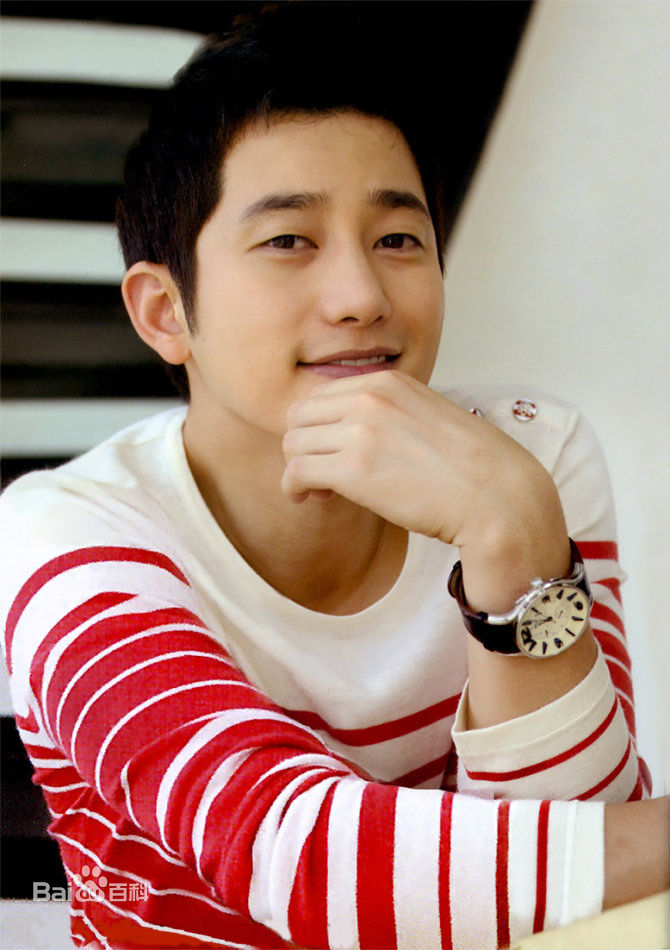 朴施厚(,Park Si Hoo)最优质杂志