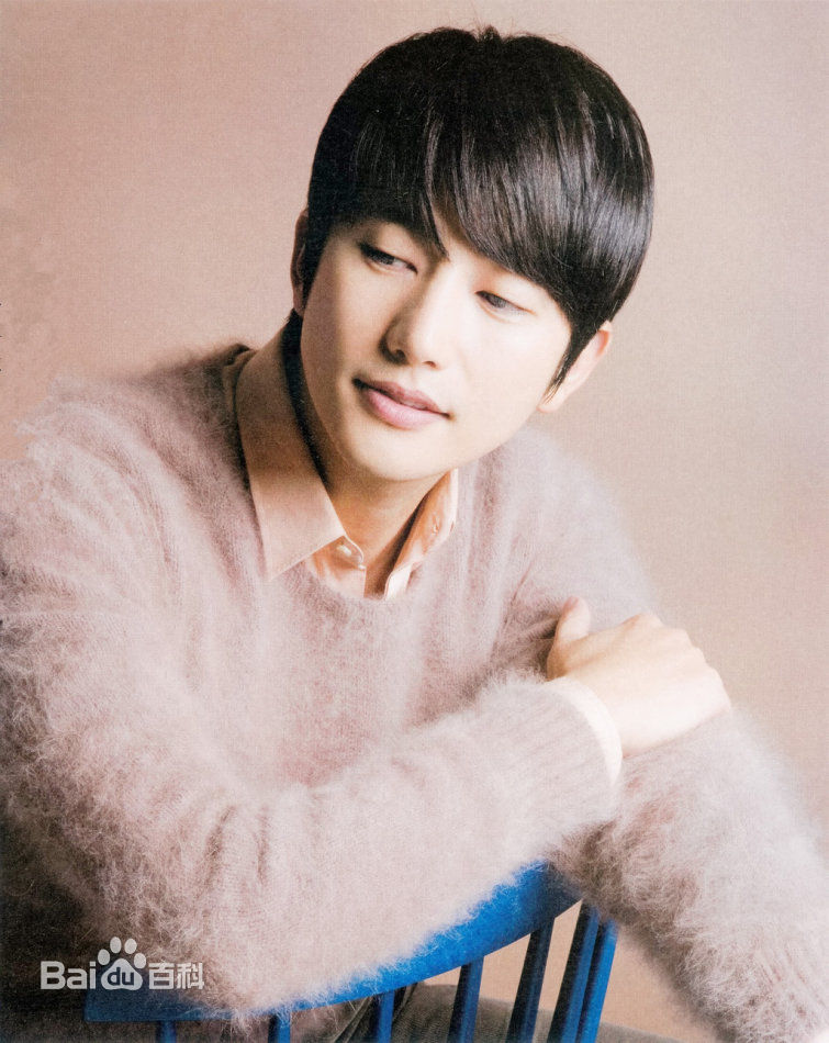 朴施厚(,Park Si Hoo)最优质杂志