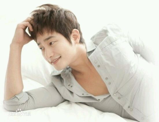 朴施厚(,Park Si Hoo)最优质杂志