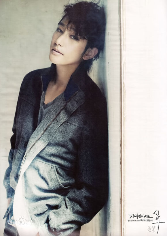 朴施厚(,Park Si Hoo)最优质杂志