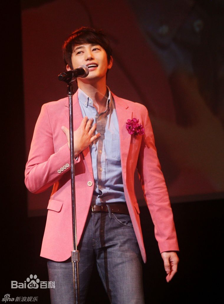 最新朴施厚(,Park Si Hoo)精彩图册