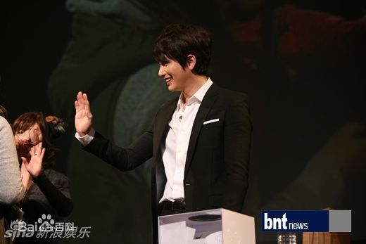 最新朴施厚(,Park Si Hoo)精彩图册