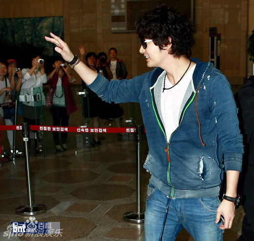 最新朴施厚(,Park Si Hoo)精彩图册