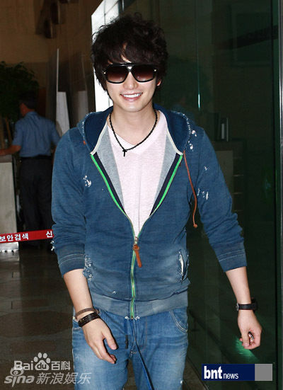 最新朴施厚(,Park Si Hoo)精彩图册