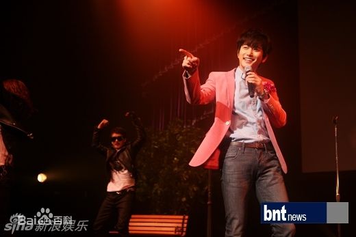 最新朴施厚(,Park Si Hoo)精彩图册