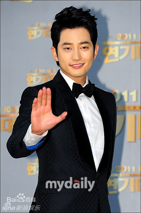 最新朴施厚(,Park Si Hoo)精彩图册