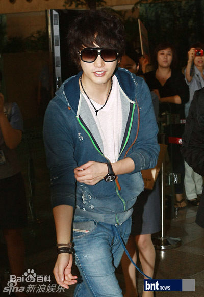 最新朴施厚(,Park Si Hoo)精彩图册