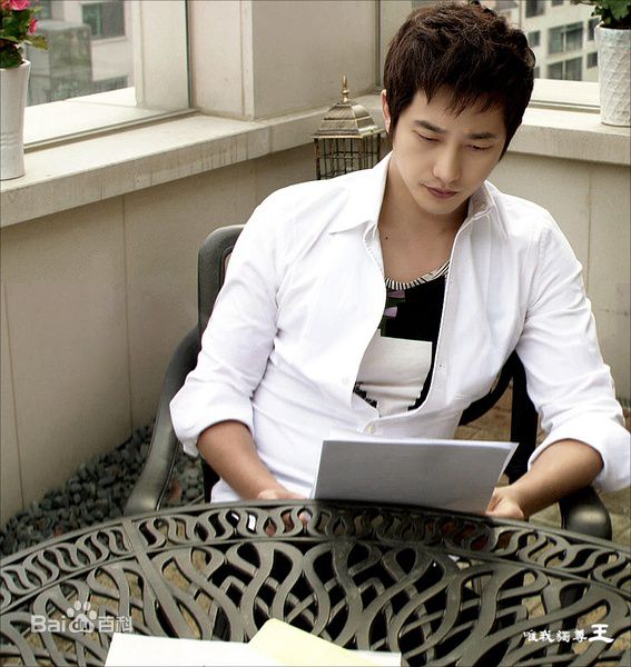 最新朴施厚(,Park Si Hoo)精彩图册