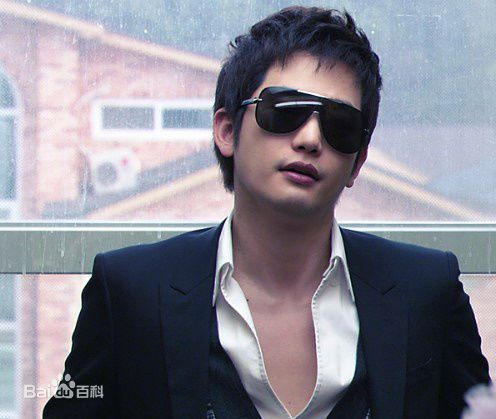 最新朴施厚(,Park Si Hoo)精彩图册