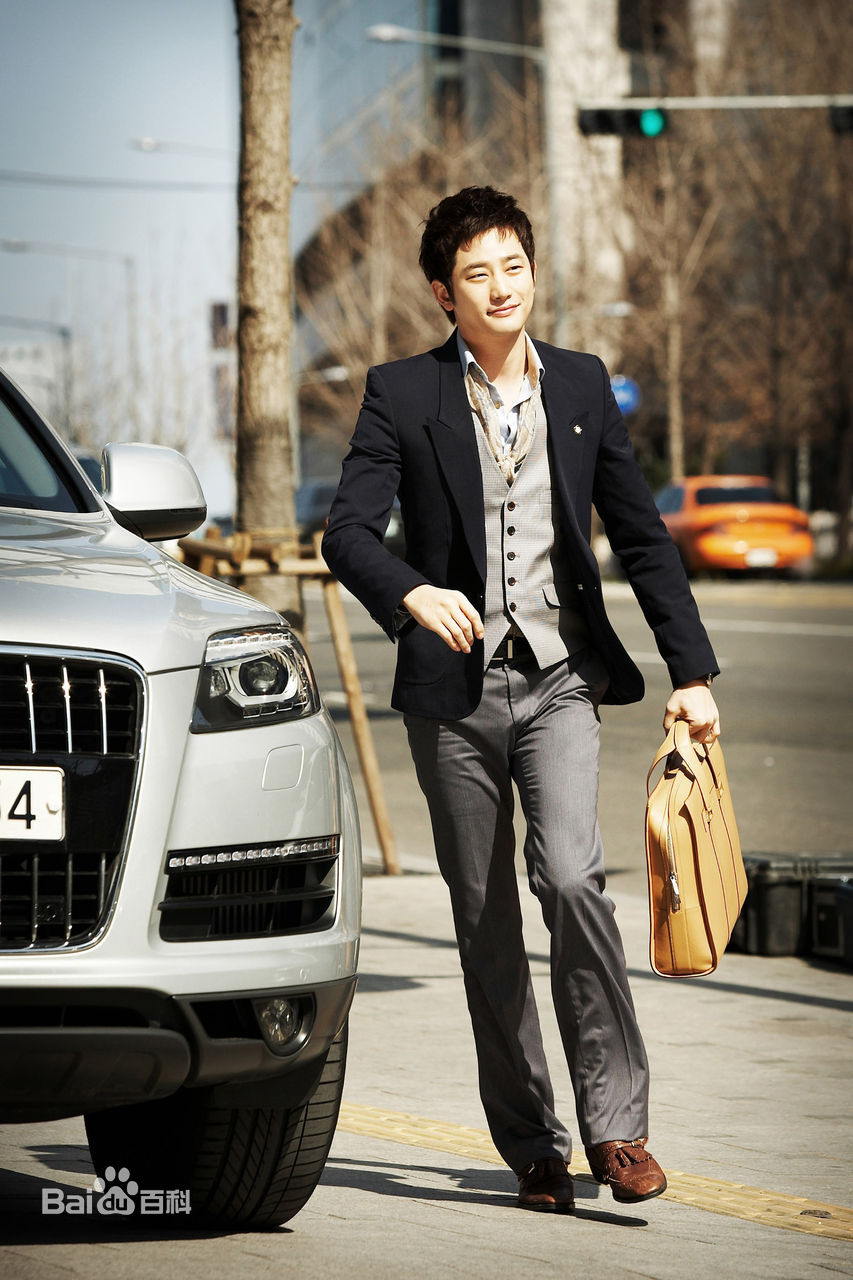 最新朴施厚(,Park Si Hoo)精彩图册