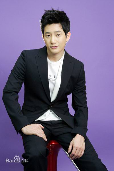 最新朴施厚(,Park Si Hoo)精彩图册