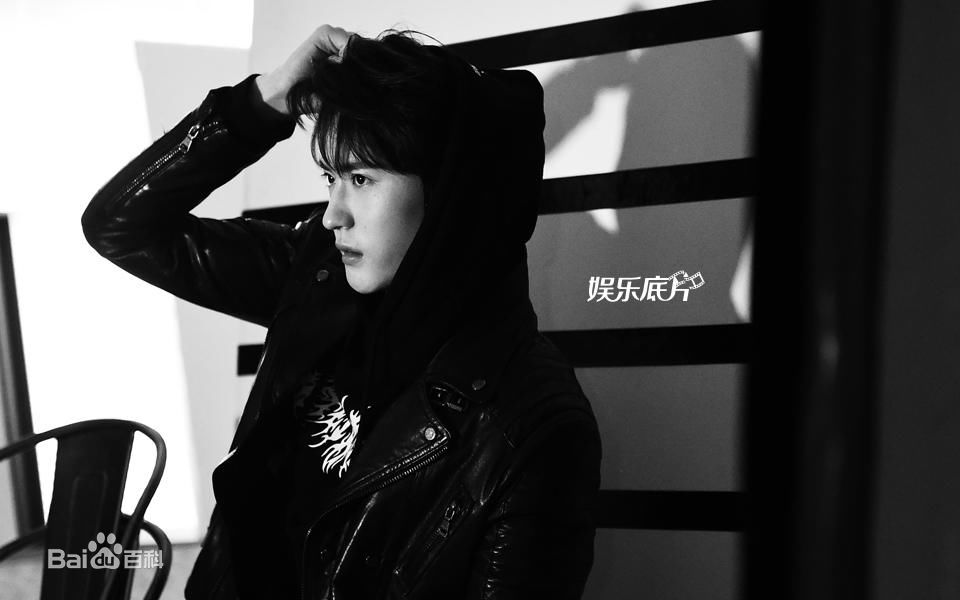 李东阳(Young)娱乐底片性感图片壁纸