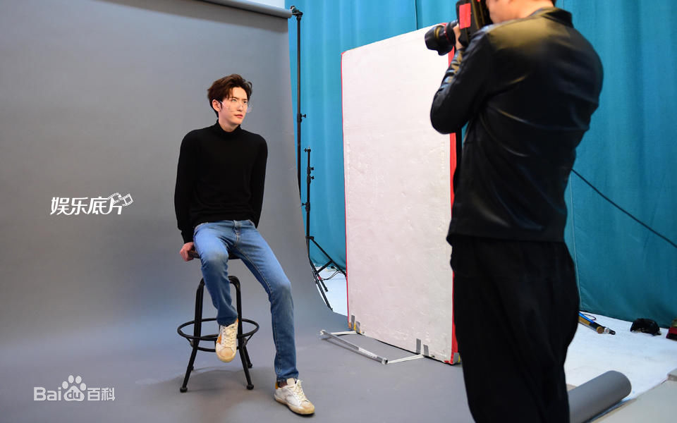 李东阳(Young)娱乐底片性感图片壁纸