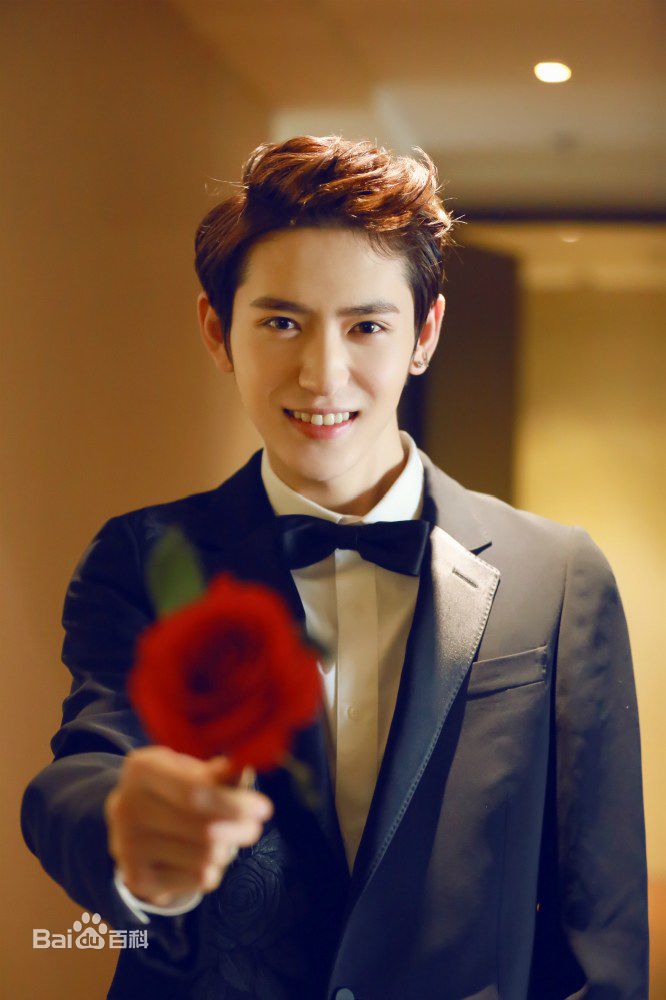 李东阳(Young)最新情人节壁纸