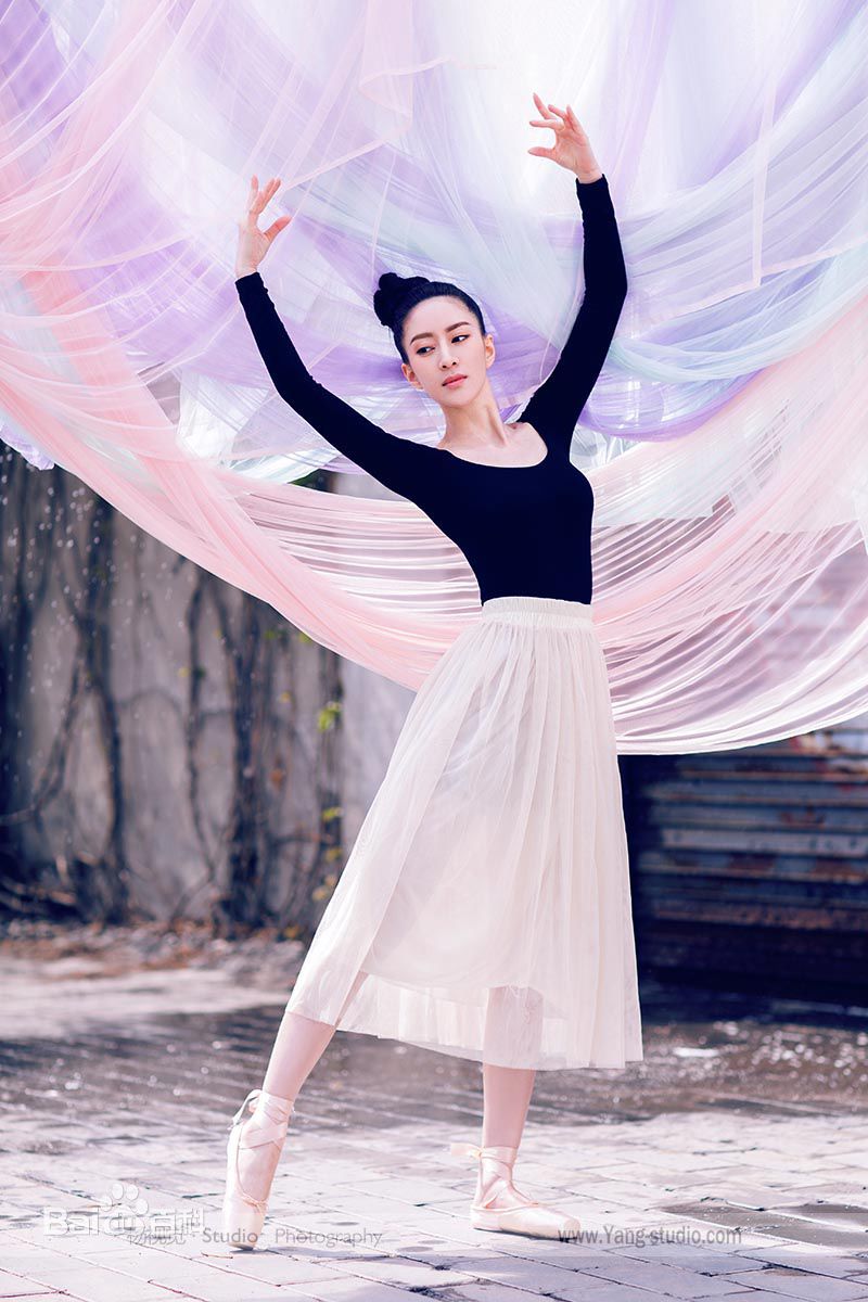 杨采盈(michelle) 飘逸芭蕾性感图片图集