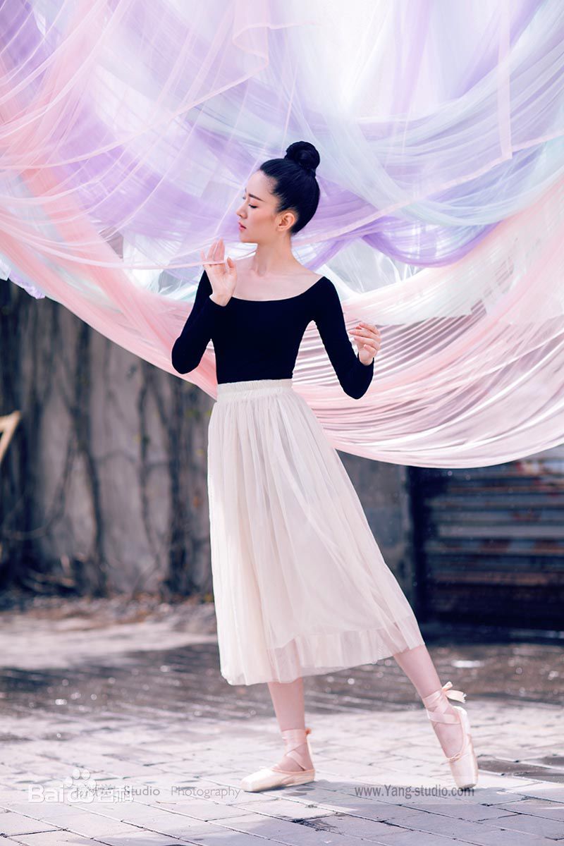 杨采盈(michelle) 飘逸芭蕾性感图片图集