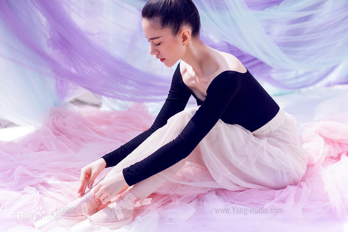 杨采盈(michelle) 飘逸芭蕾性感图片图集