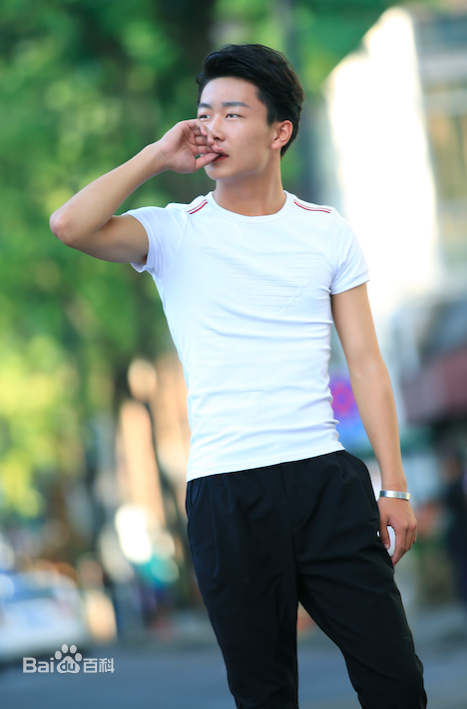 最优质刘云龙生活照