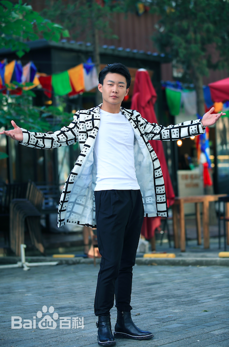 最优质刘云龙生活照