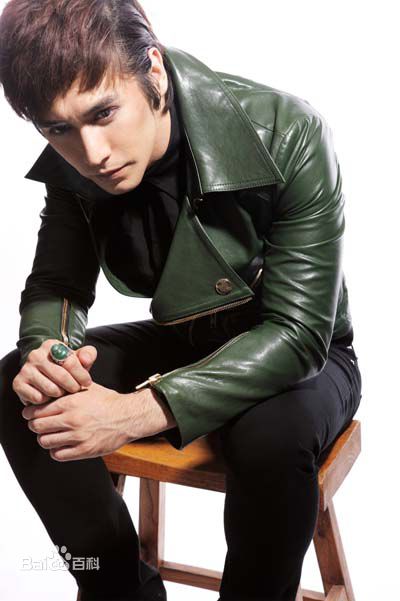 张伦硕(Shawn)天使生活照相册