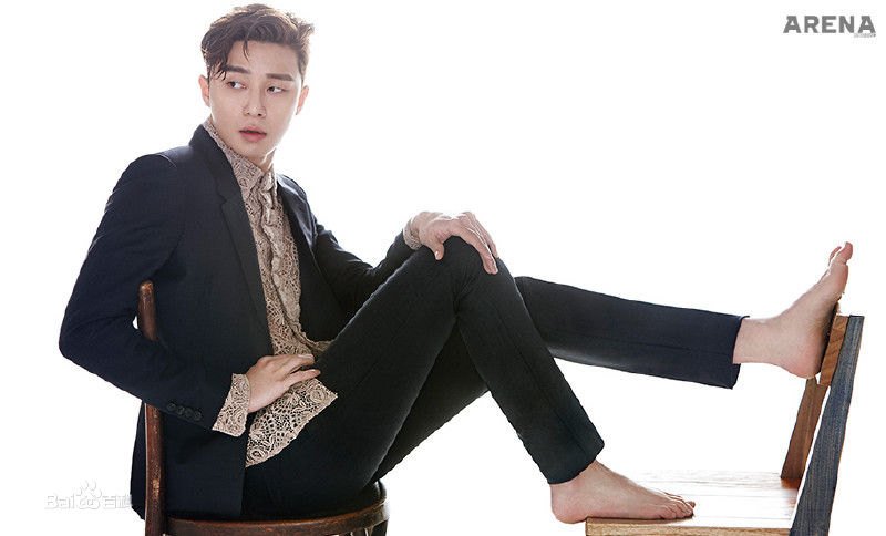 朴叙俊(,Park Seo Jun)最新画报壁纸
