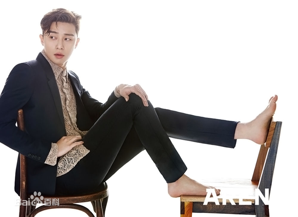 朴叙俊(,Park Seo Jun)最新画报壁纸