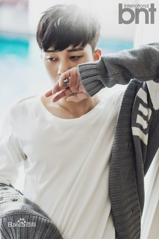 朴叙俊(,Park Seo Jun)最新画报壁纸
