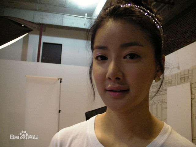 最优质李诗英(Lee Si Young)素颜照