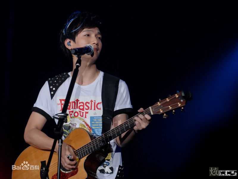 陈楚生2010年值得就去做成都演唱会生活照相册