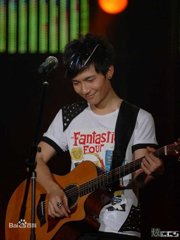 陈楚生2010年值得就去做成都演唱会生活照相册